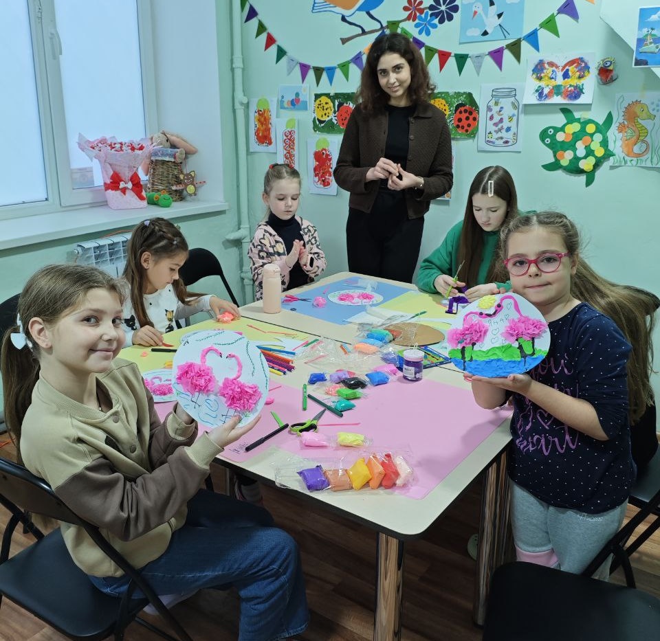 Майстер-клас для дітей у Харкові в рамках програми з допомоги родинам у складних життєвих обставинах